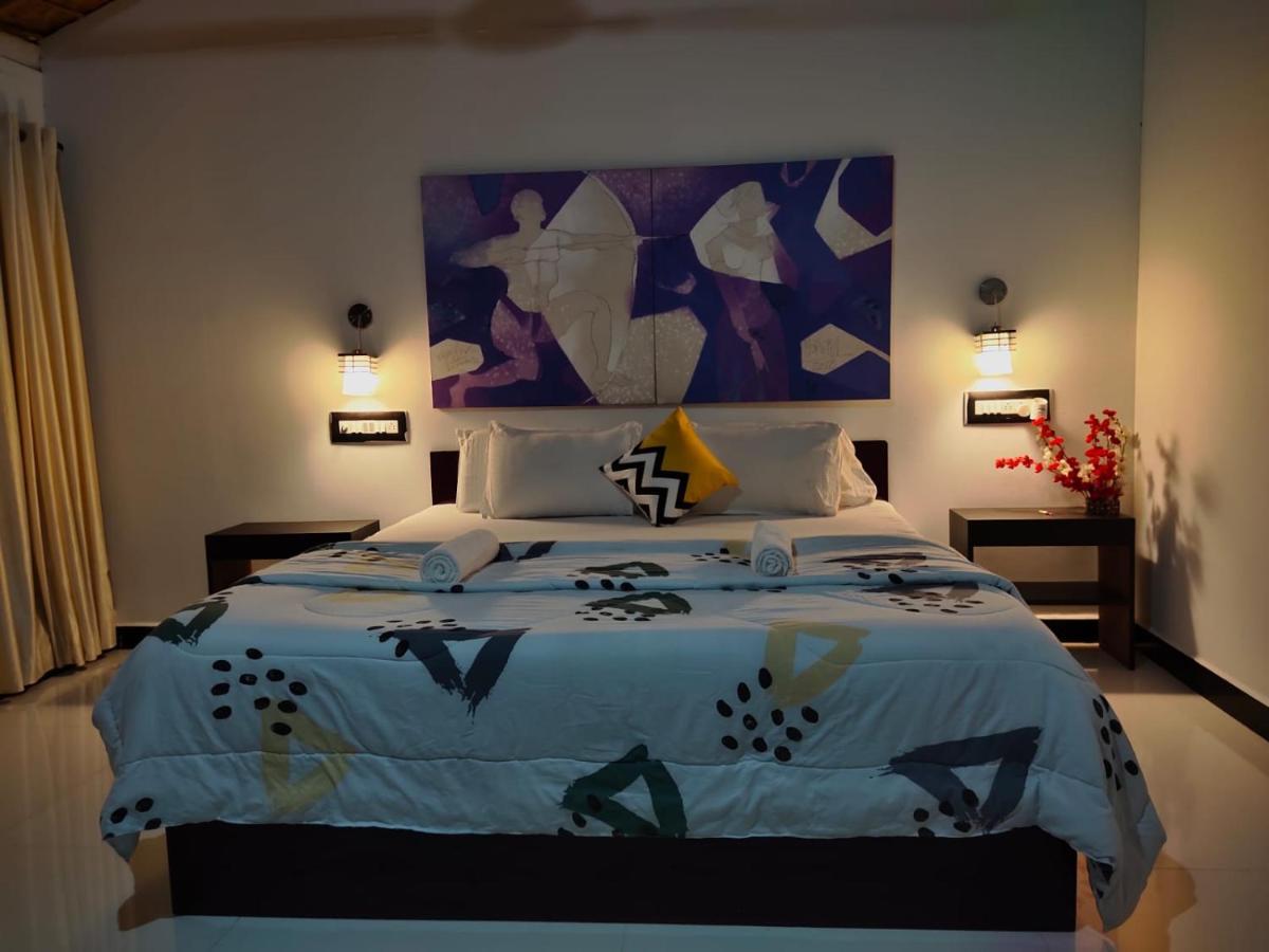 Lotus Riya Home Stay Hampi Eksteriør bilde